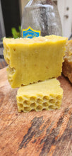 Load image into Gallery viewer, Lavender Natural Raw Honey &amp; Beeswax Soap